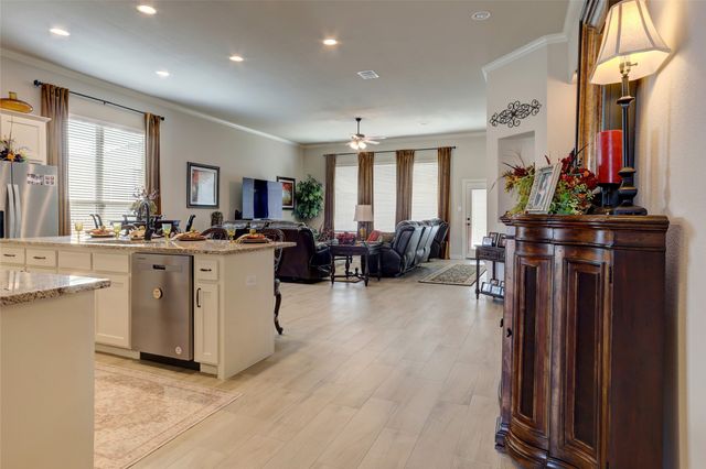 207 Michael Drive, Princeton, TX 75407