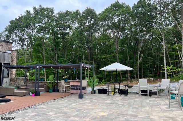 224 Holland Mt Rd, Jefferson Twp., NJ 07438