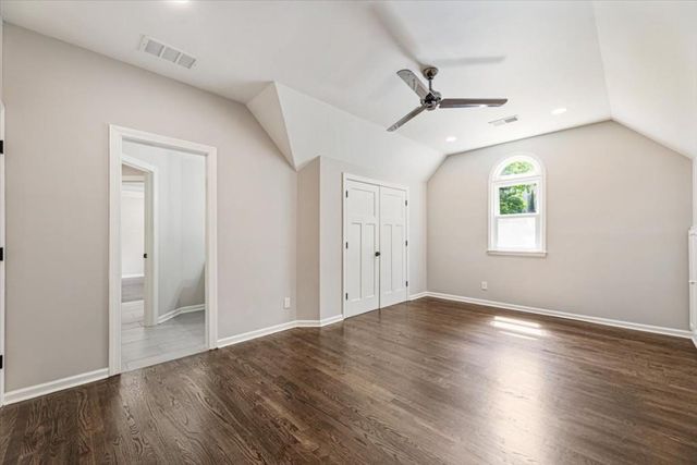3851 Glenhurst Drive SE, Smyrna, GA 30080
