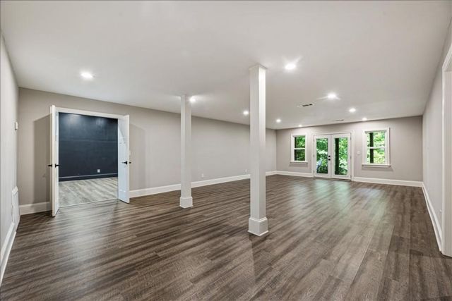 3851 Glenhurst Drive SE, Smyrna, GA 30080
