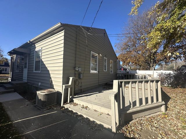 3138 N 89th STREET, Milwaukee, WI 53222