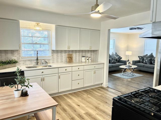 3138 N 89th STREET, Milwaukee, WI 53222