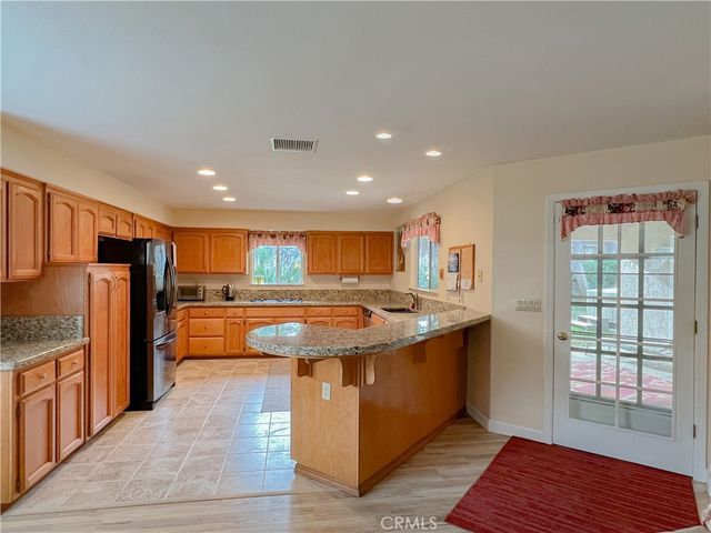 13813 Toluca Drive, Bakersfield, CA 93314