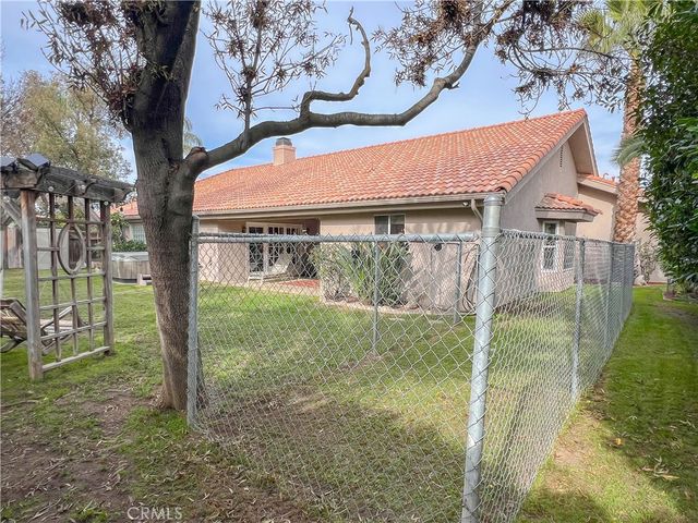 13813 Toluca Drive, Bakersfield, CA 93314