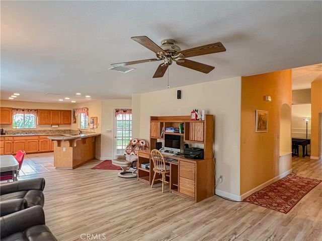 13813 Toluca Drive, Bakersfield, CA 93314