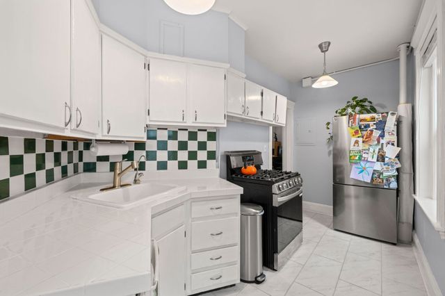 19 Short Street 3, Brookline, MA 02446