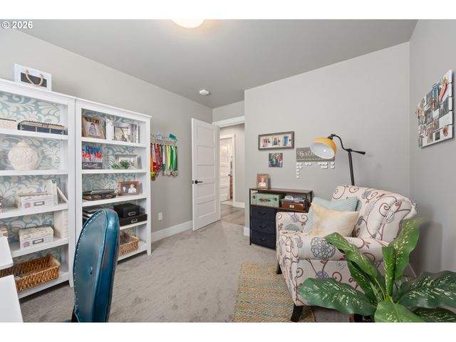 3297 KORBEL St, Eugene, OR 97404