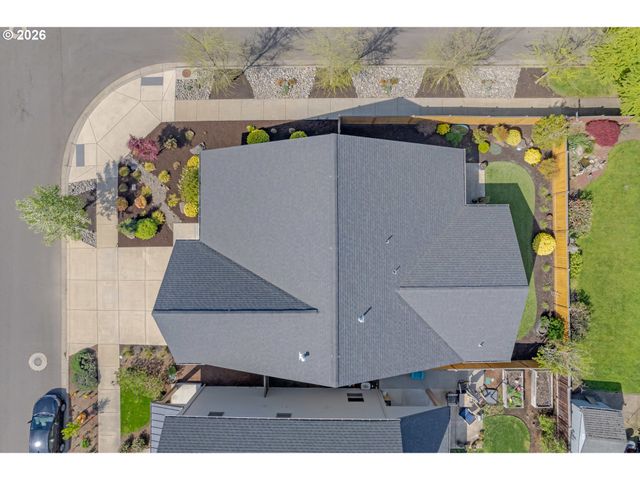 3297 KORBEL St, Eugene, OR 97404