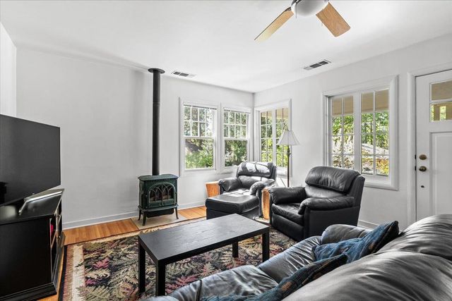 10041 Greenwood Rd, Grass Valley, CA 95945