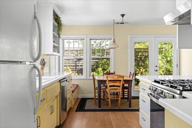 10041 Greenwood Rd, Grass Valley, CA 95945