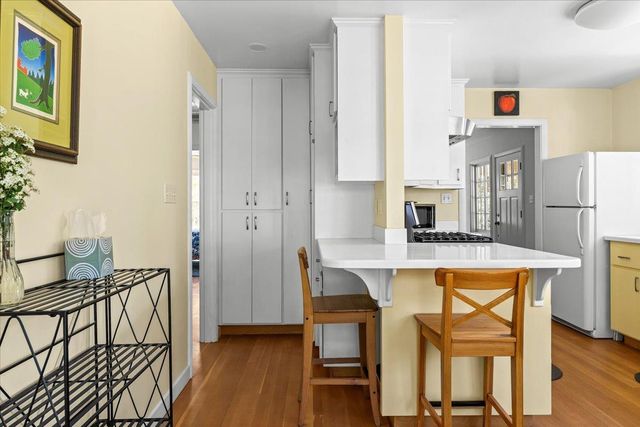 10041 Greenwood Rd, Grass Valley, CA 95945