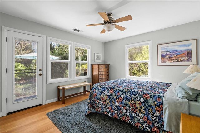 10041 Greenwood Rd, Grass Valley, CA 95945