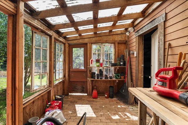 10041 Greenwood Rd, Grass Valley, CA 95945