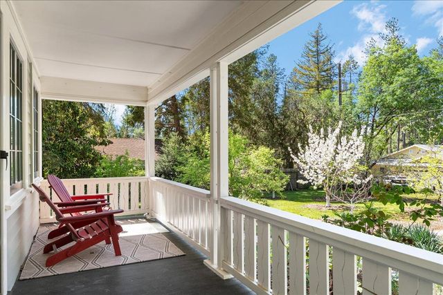 10041 Greenwood Rd, Grass Valley, CA 95945