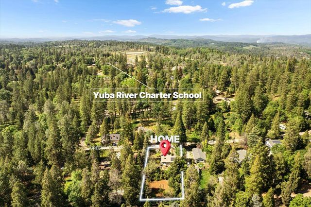 10041 Greenwood Rd, Grass Valley, CA 95945