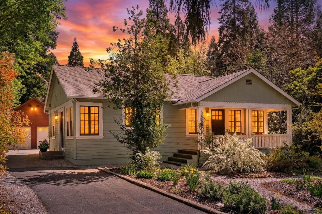 10041 Greenwood Rd, Grass Valley, CA 95945