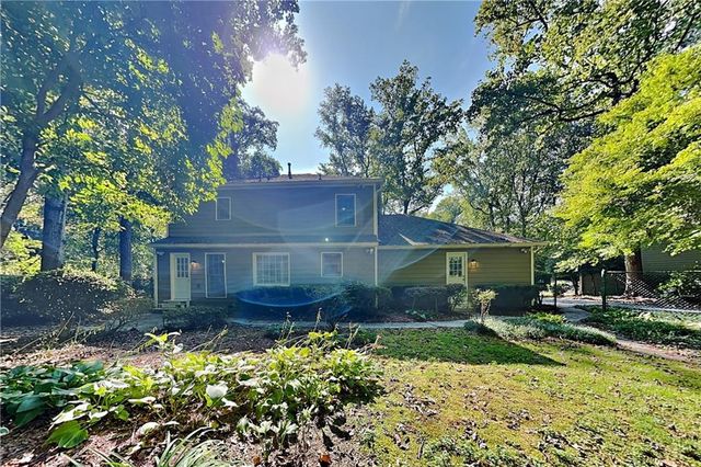 3859 W Clinton Court, Marietta, GA 30062