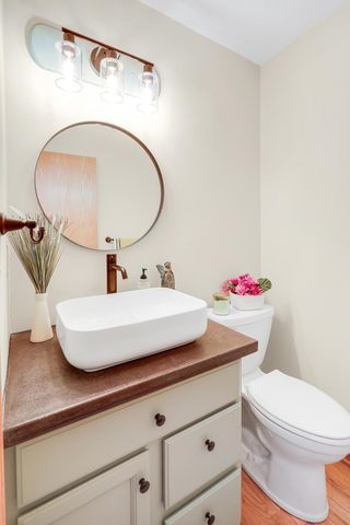 8301 Narcissus Street, Victoria, MN 55386