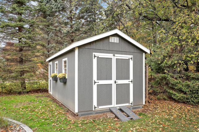 8301 Narcissus Street, Victoria, MN 55386