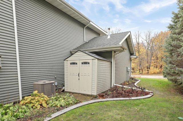 8301 Narcissus Street, Victoria, MN 55386