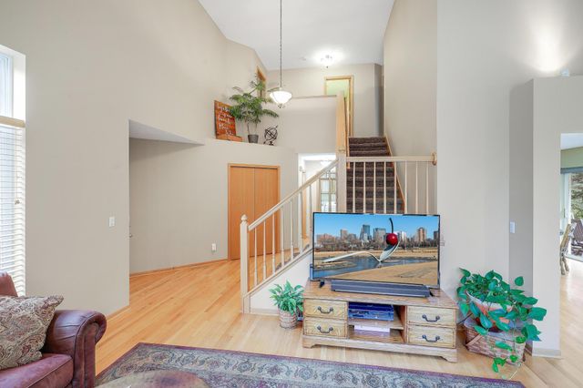 8301 Narcissus Street, Victoria, MN 55386