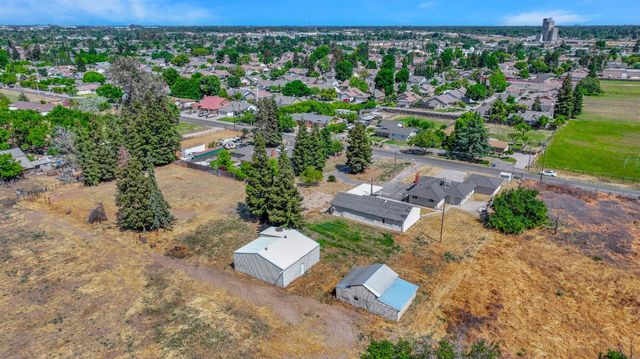 1412 E Glenwood Ave, Turlock, CA 95380