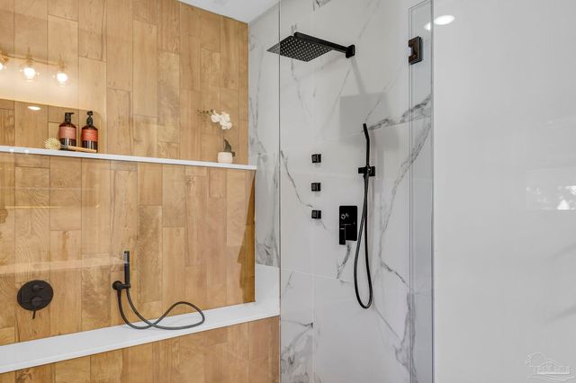 1613 E De Soto St, Pensacola, FL 32501