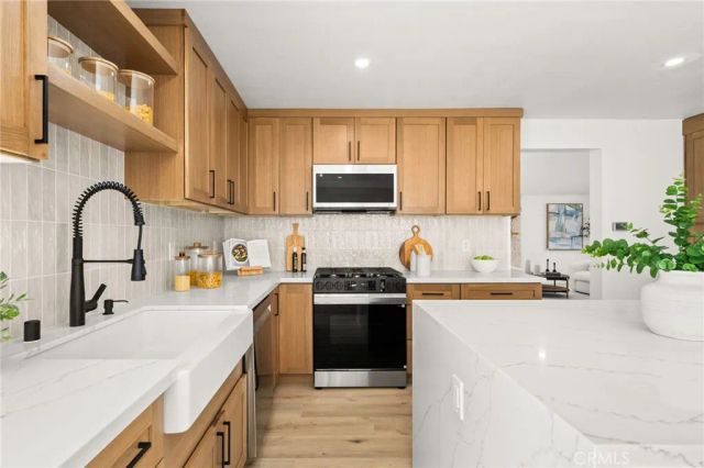 17242 Chicago, Yorba Linda, CA 92886