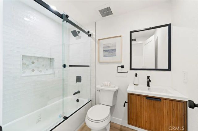 17242 Chicago, Yorba Linda, CA 92886