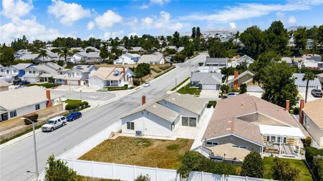 17242 Chicago, Yorba Linda, CA 92886