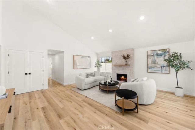 17242 Chicago, Yorba Linda, CA 92886