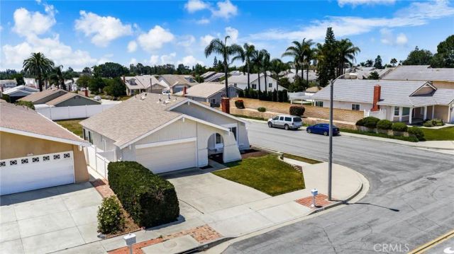 17242 Chicago, Yorba Linda, CA 92886