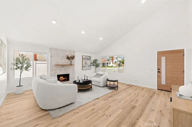 17242 Chicago, Yorba Linda, CA 92886