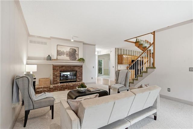 12200 Cherry Street, Kansas City, MO 64145