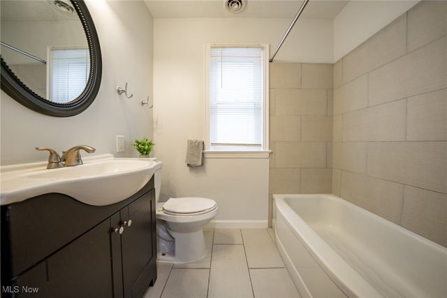 7032 Beresford Avenue, Parma Heights, OH 44130