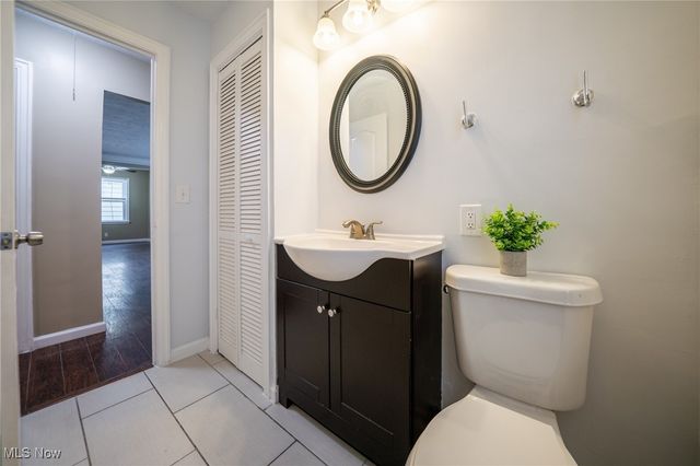 7032 Beresford Avenue, Parma Heights, OH 44130