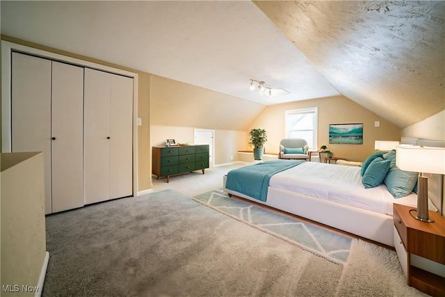 7032 Beresford Avenue, Parma Heights, OH 44130