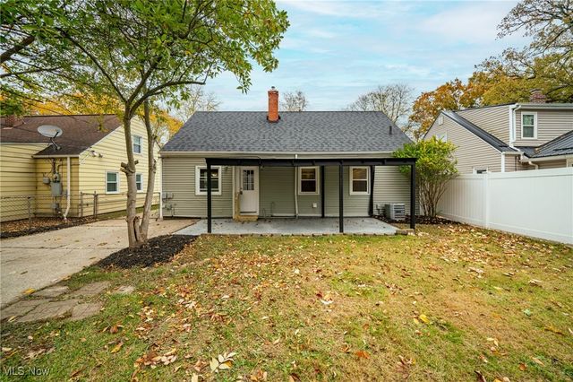 7032 Beresford Avenue, Parma Heights, OH 44130