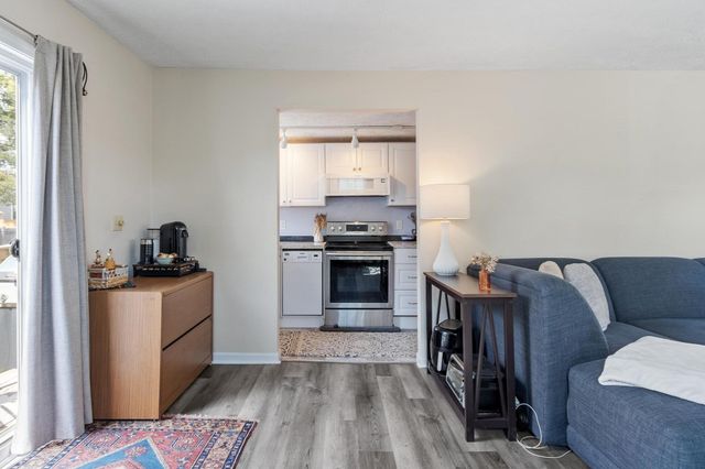 19 Sudbury St 19, Maynard, MA 01754