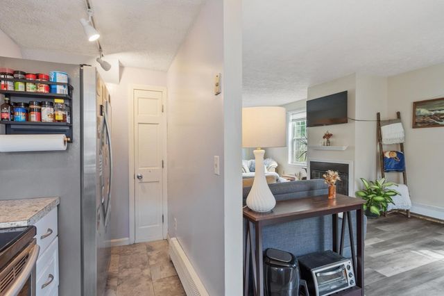 19 Sudbury St 19, Maynard, MA 01754