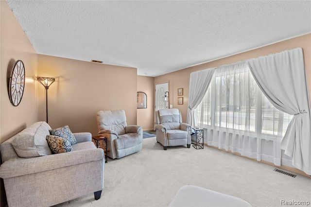 5354 Winshall Drive, Swartz Creek, MI 48473