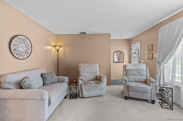 5354 Winshall Drive, Swartz Creek, MI 48473