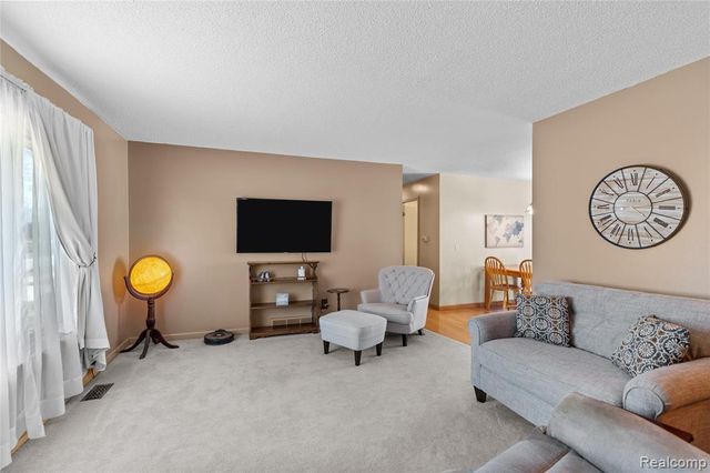 5354 Winshall Drive, Swartz Creek, MI 48473