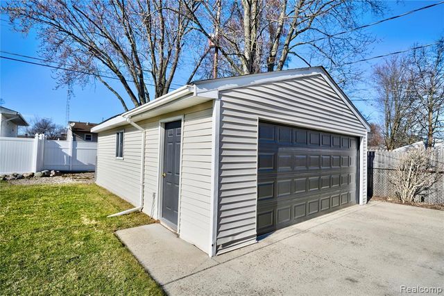 5354 Winshall Drive, Swartz Creek, MI 48473