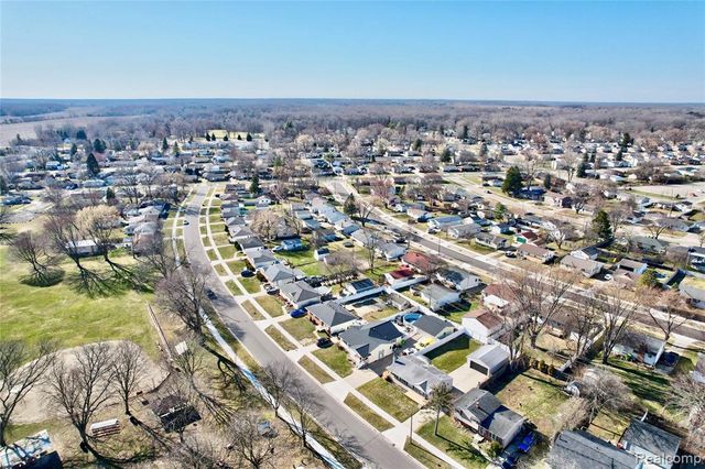 5354 Winshall Drive, Swartz Creek, MI 48473