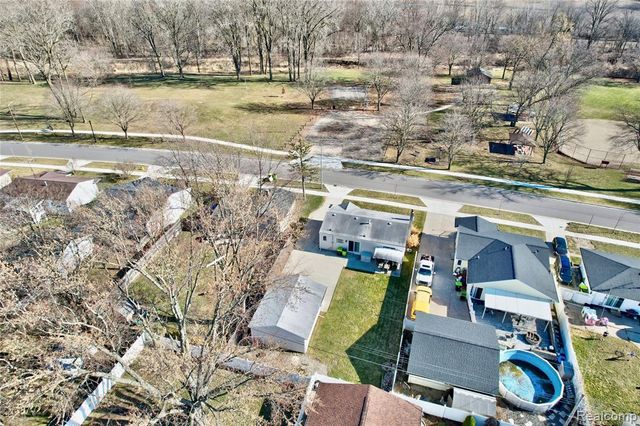 5354 Winshall Drive, Swartz Creek, MI 48473