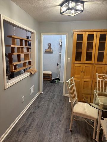 3507 NE Logwood Court, Lee's Summit, MO 64064
