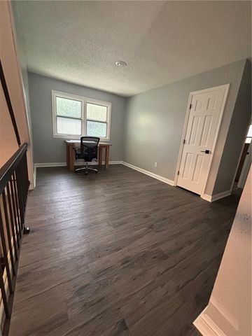 3507 NE Logwood Court, Lee's Summit, MO 64064