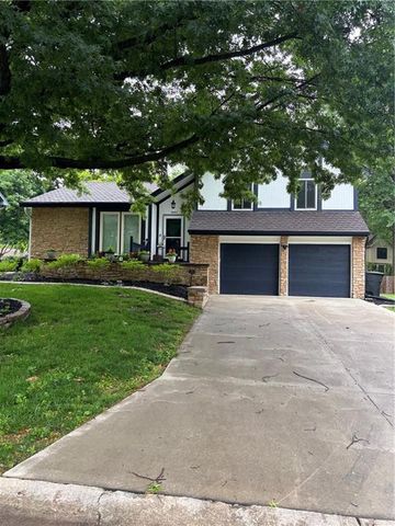 3507 NE Logwood Court, Lee's Summit, MO 64064