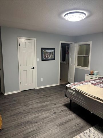 3507 NE Logwood Court, Lee's Summit, MO 64064